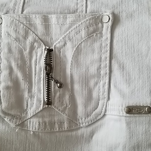 White Jean Jacket - Picture 4 of 9